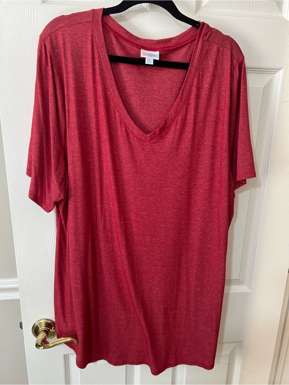 LuLaRoe 2X V-Neck Women's Iris Tunic tee in Heathered Red